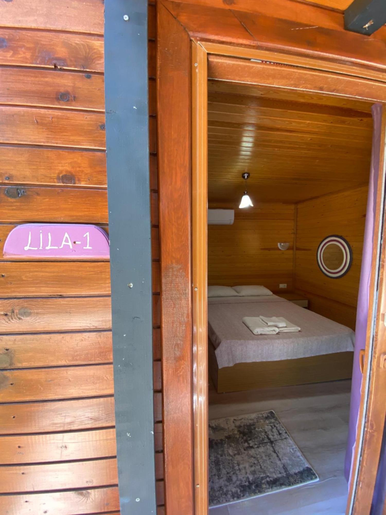 Karaoez Ada Bungalows & Villa Karaoz Quarto foto