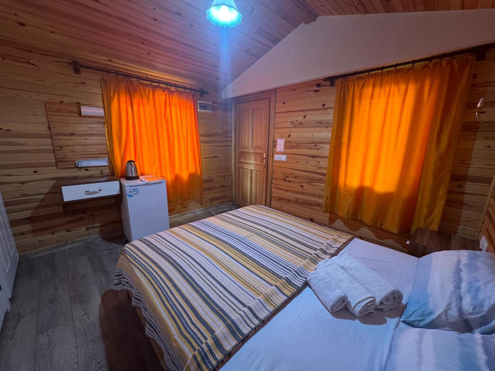 Karaoez Ada Bungalows & Villa Karaoz Quarto foto