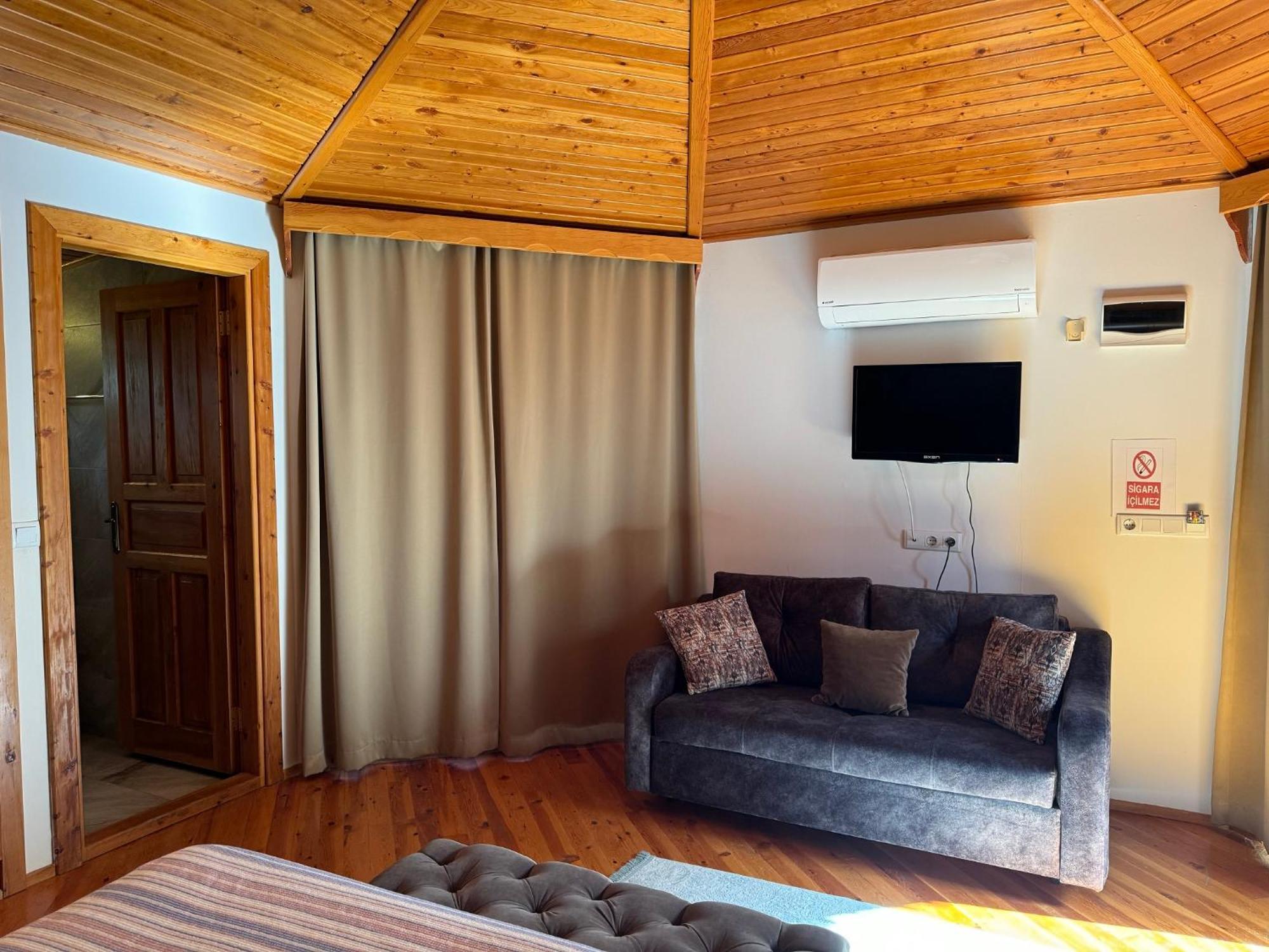 Karaoez Ada Bungalows & Villa Karaoz Quarto foto